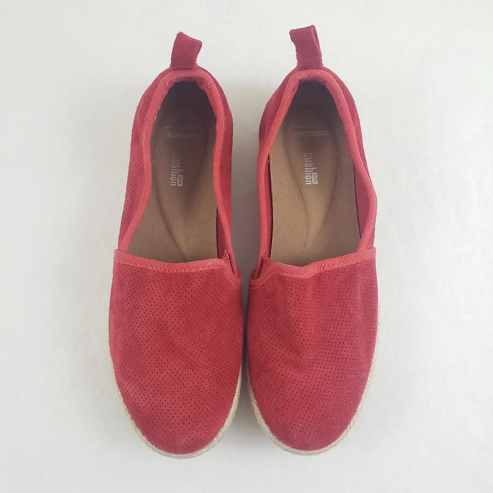 Clarks Collection Soft Cushion Red Suede Espadrilles Size 8.5 Medium